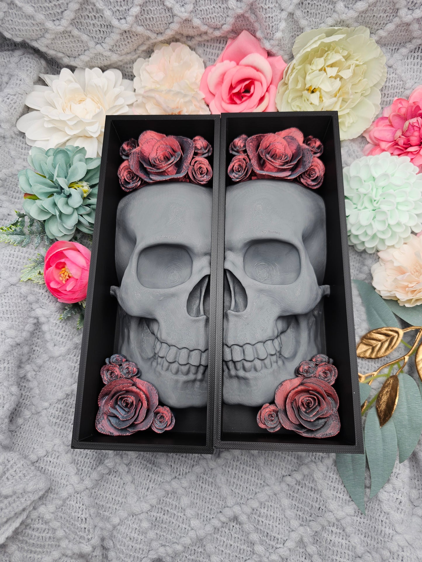 Book Nook Skull Grey with Roses 8 Colors to Choose From Set/Single | 3D Print | Bookend | Bookshelf Decoration