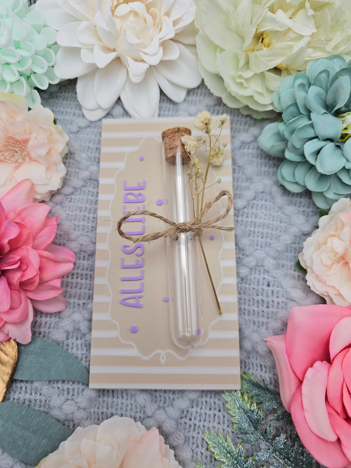 Wish Granter Card with Test Tube | Beige | Motif Choice | 3D Print
