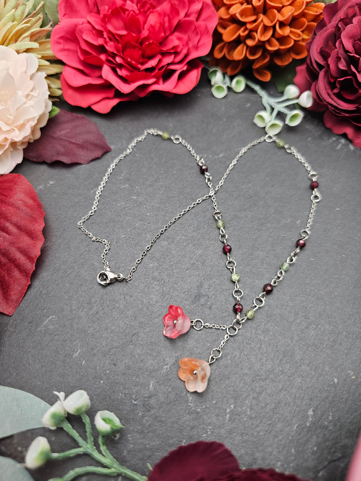 Halskette Floral Orange & Rot | Granat & Peridot | Edelstahl