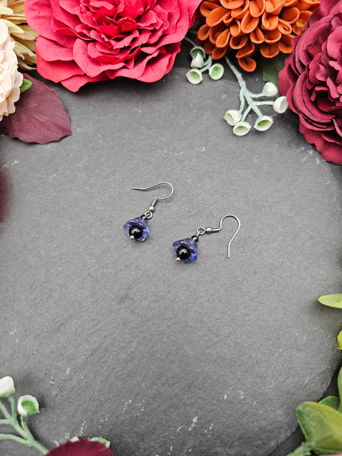 Ohrringe Floral Blau | Onyx & Spinell | Edelstahl