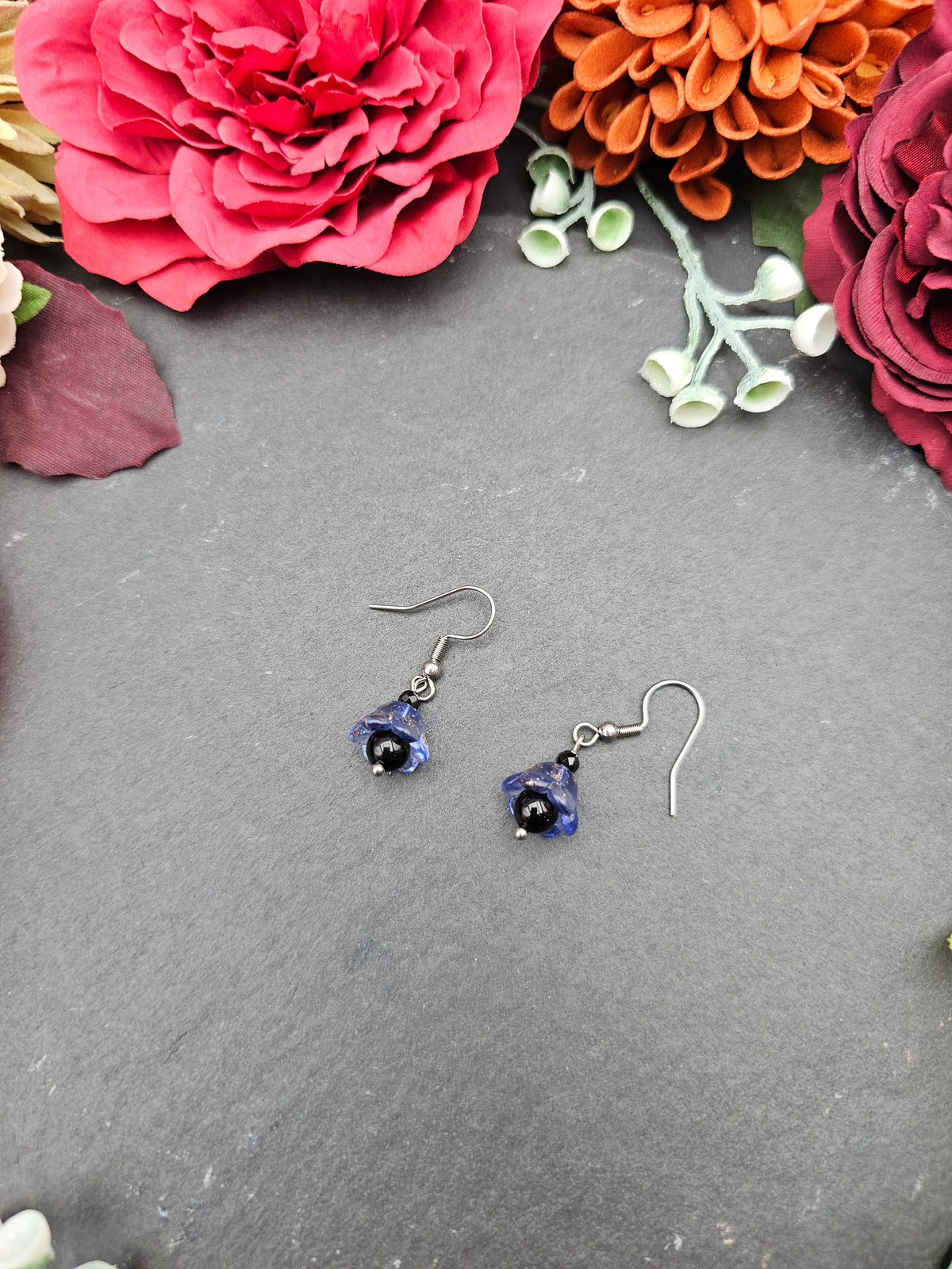 Ohrringe Floral Blau | Onyx & Spinell | Edelstahl
