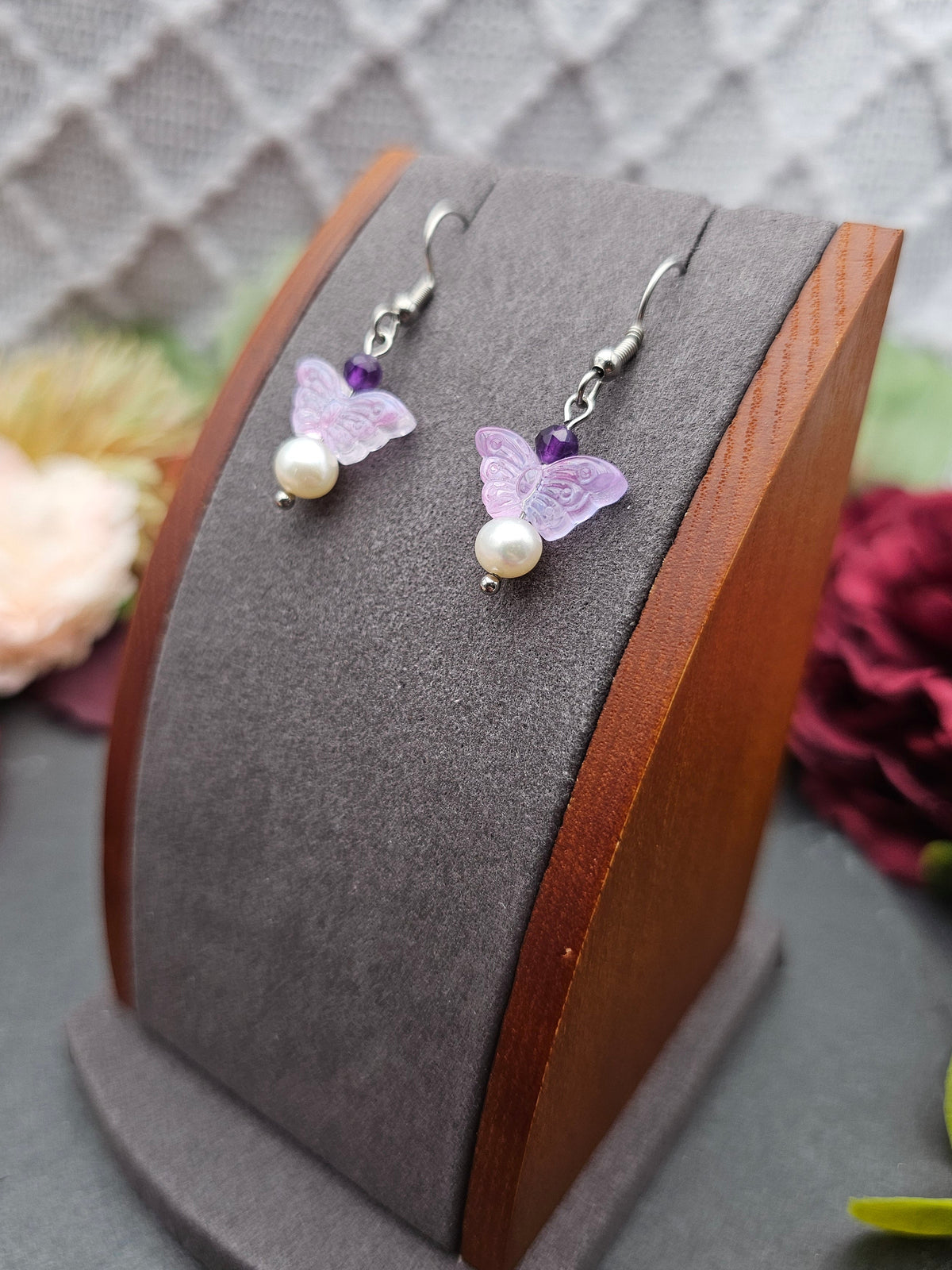Ohrringe Schmetterling Lila | Süßwasserzuchtperle & Amethyst | Edelstahl