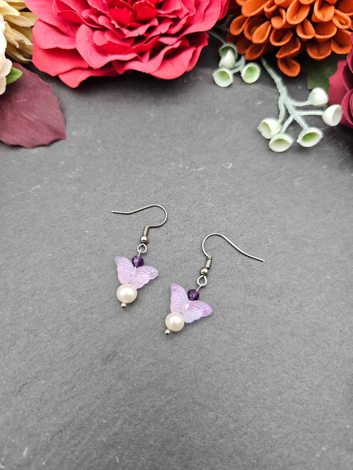 Ohrringe Schmetterling Lila | Süßwasserzuchtperle & Amethyst | Edelstahl