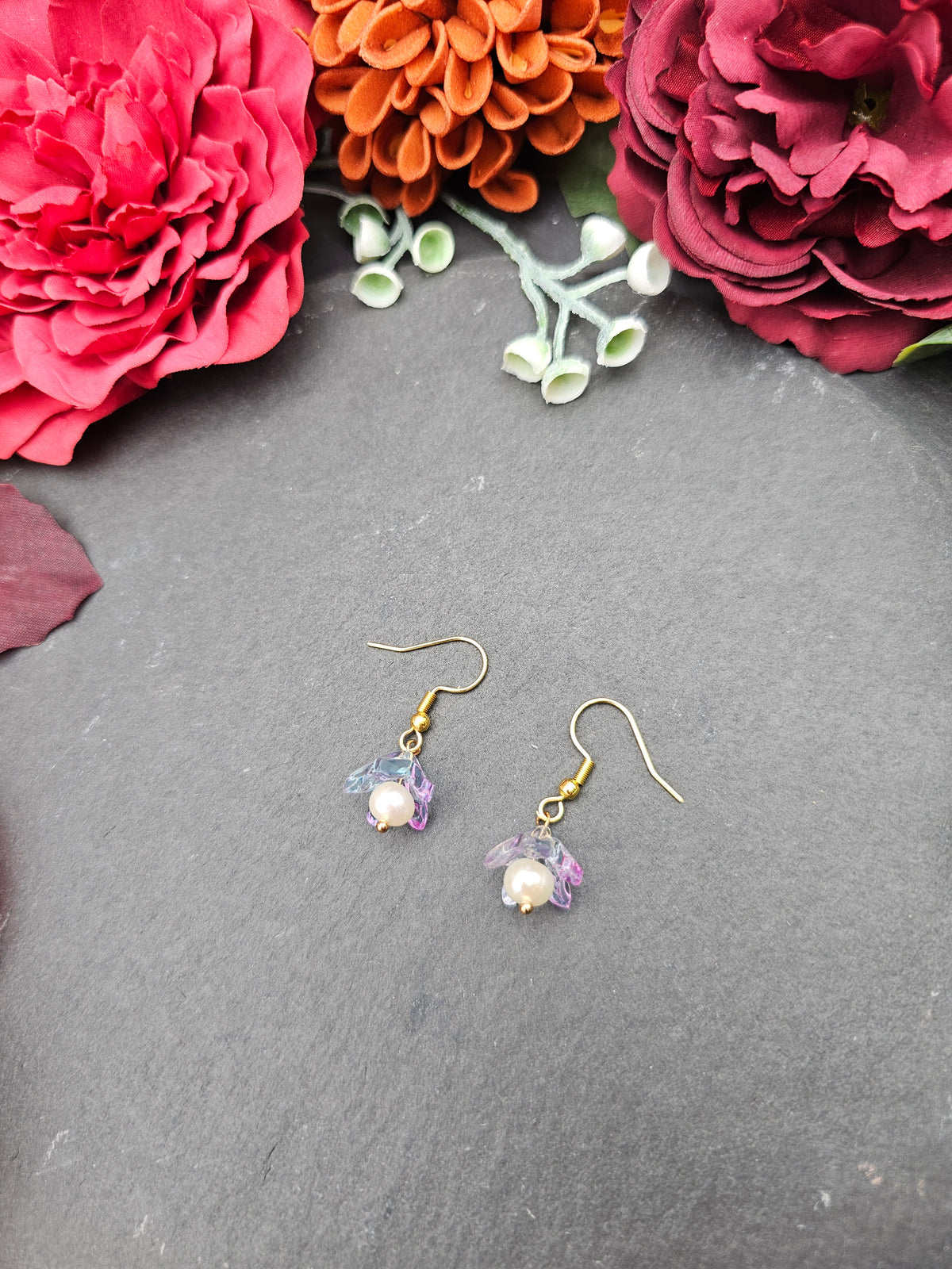 Ohrringe Floral Blau-Lila | Süßwasserzuchtperle | Edelstahl vergoldet