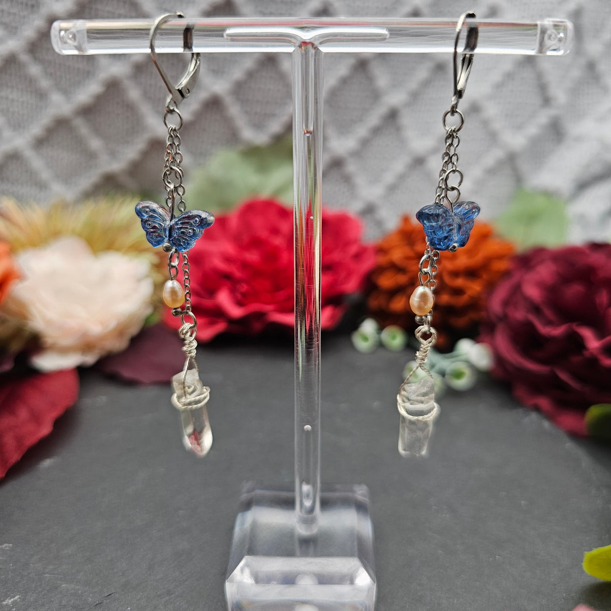 Ohrringe Schmetterling Blau | Bergkristall & Süßwasserzuchtperle | Edelstahl