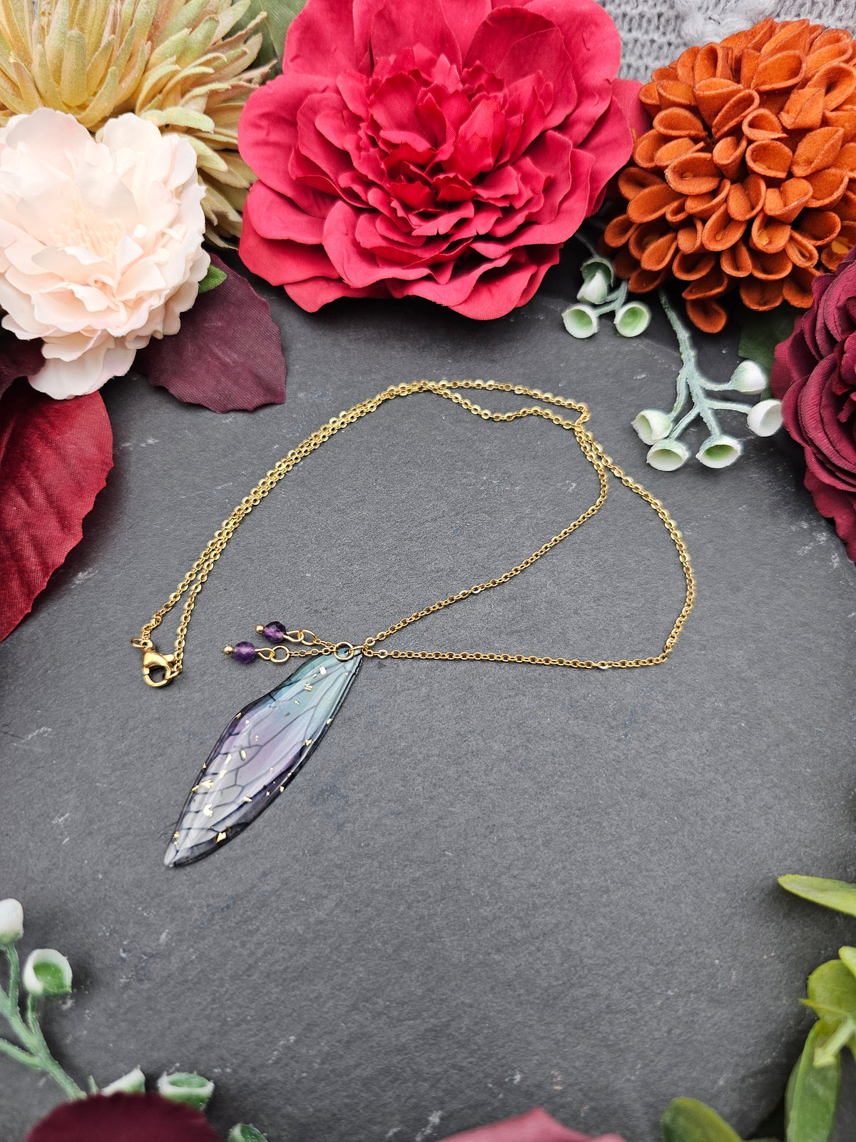 Halskette Flügel Blau-Lila | Amethyst | Edelstahl vergoldet
