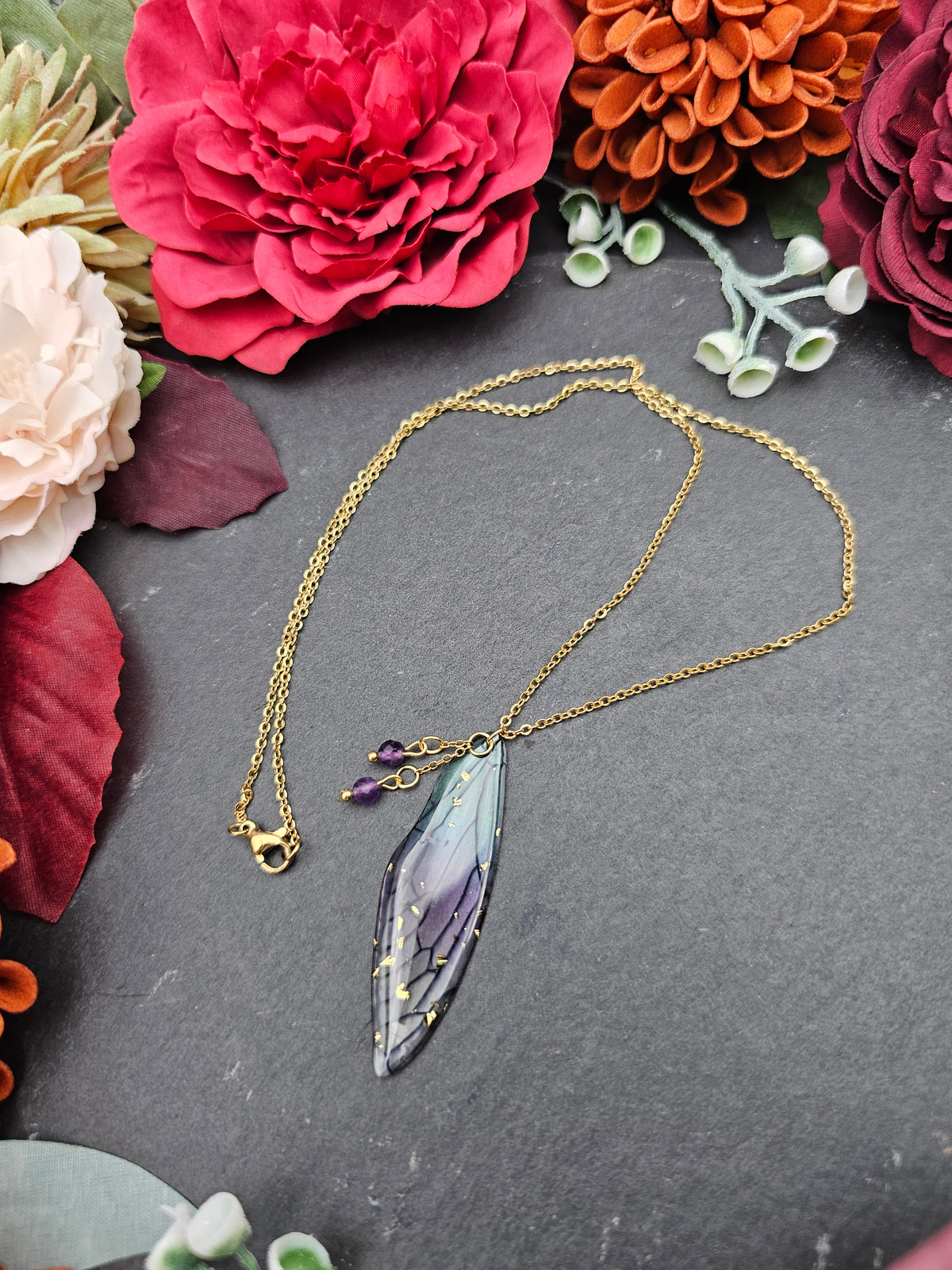 Halskette Flügel Blau-Lila | Amethyst | Edelstahl vergoldet