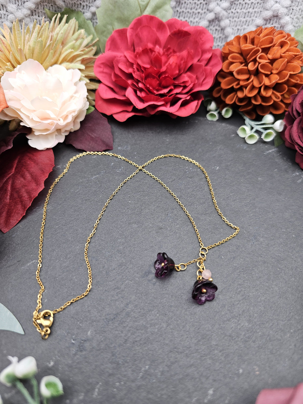 Halskette Floral Lila | Rosaquarz | Edelstahl vergoldet