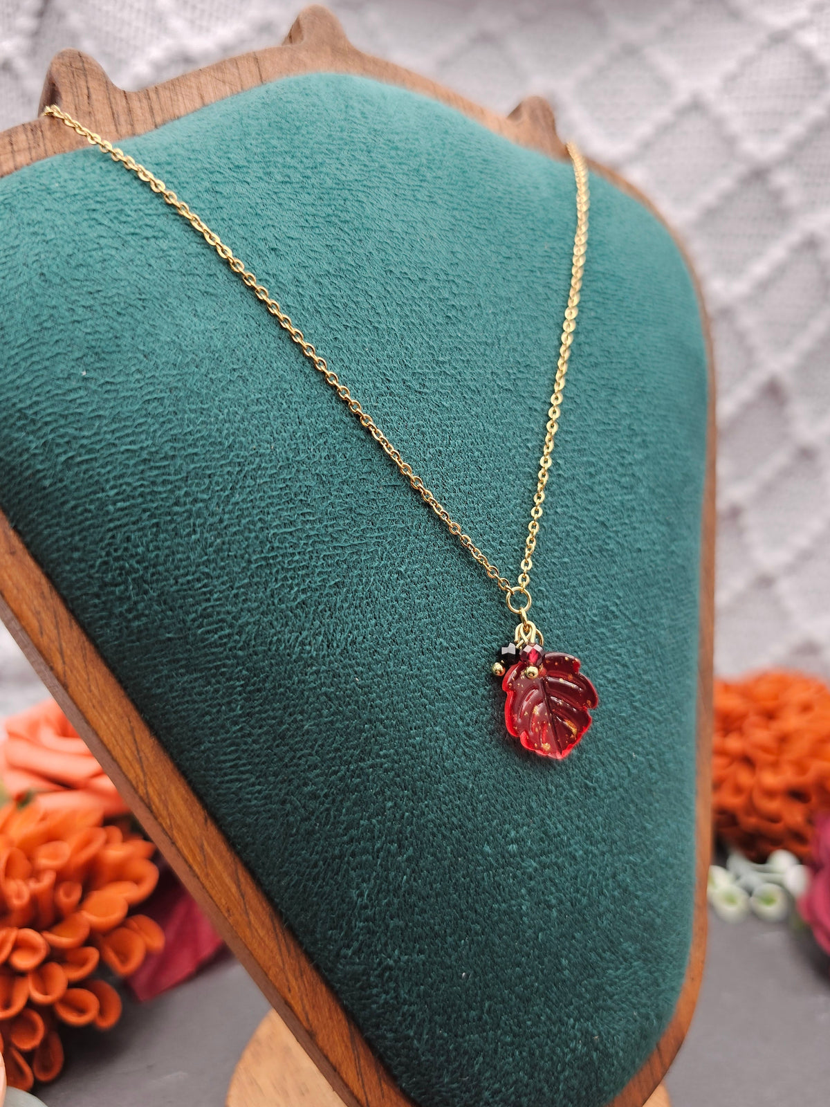Halskette Blatt Rot | Granat & Spinell | Edelstahl vergoldet