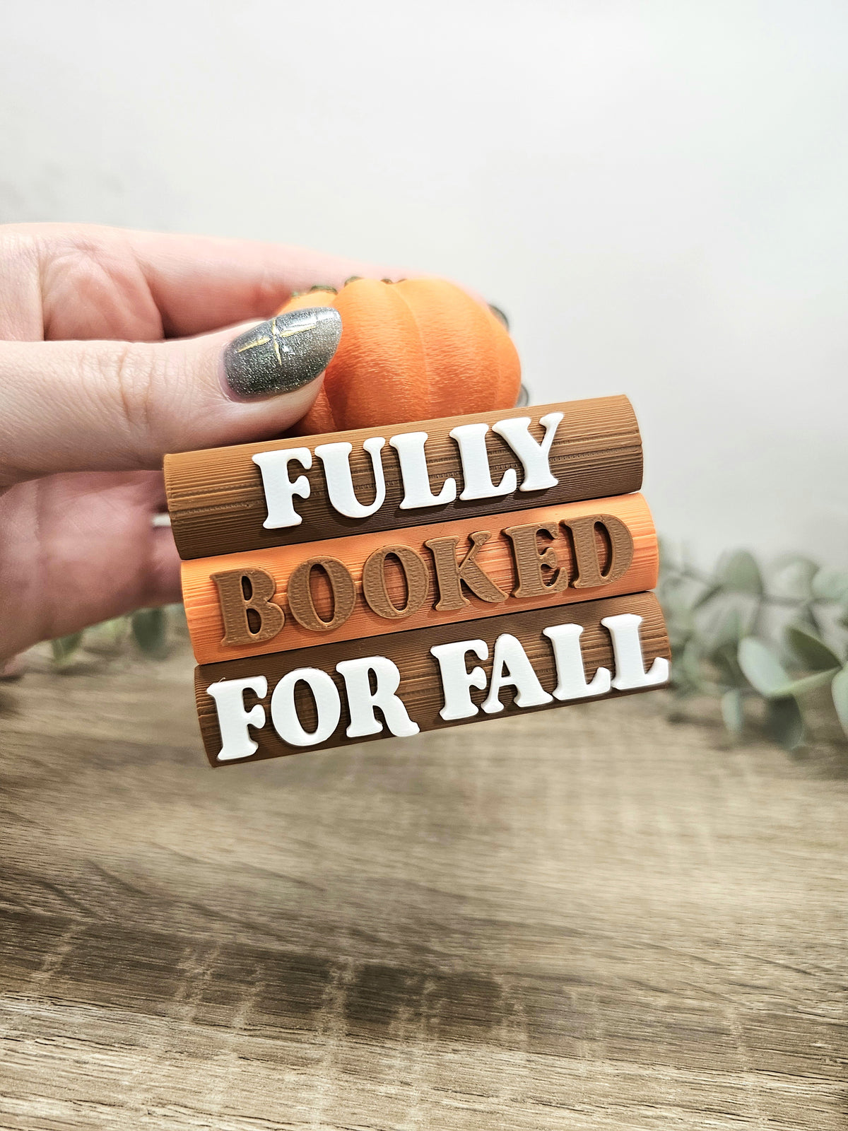 Regaldeko Buchstapel "Fully Booked for Fall" Farbauswahl | 3D Druck
