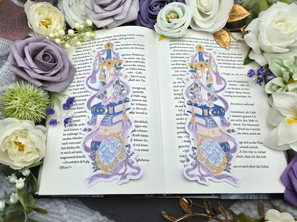 Lesezeichen Fantasy Bookstack | Die Cut Bookmark