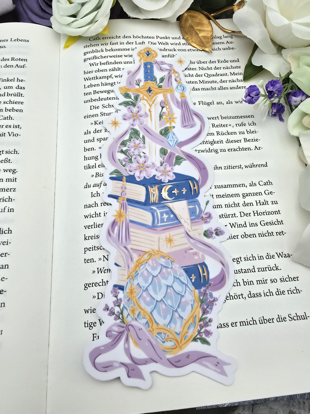 Lesezeichen Fantasy Bookstack | Die Cut Bookmark