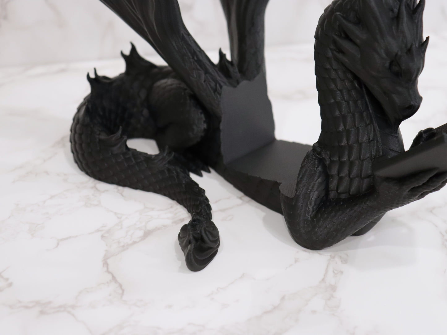 Accountant Reading Fire Dragon Black | various sizes | 3D print | Stand Books E-reader Tablet
