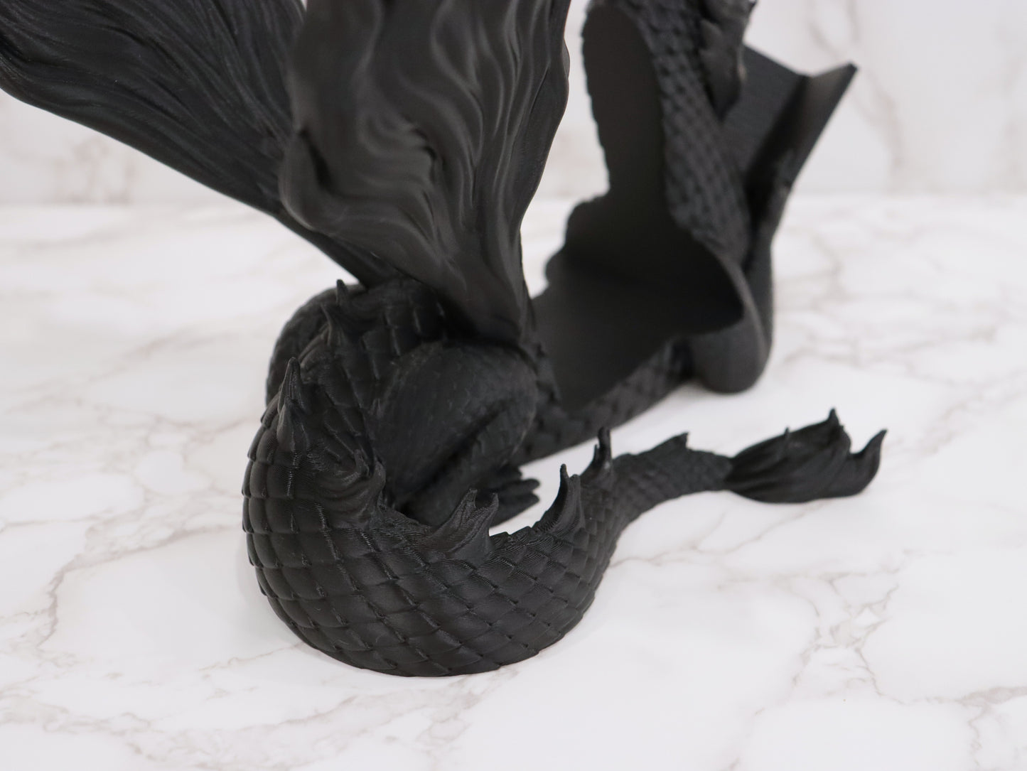 Accountant Reading Fire Dragon Black | various sizes | 3D print | Stand Books E-reader Tablet