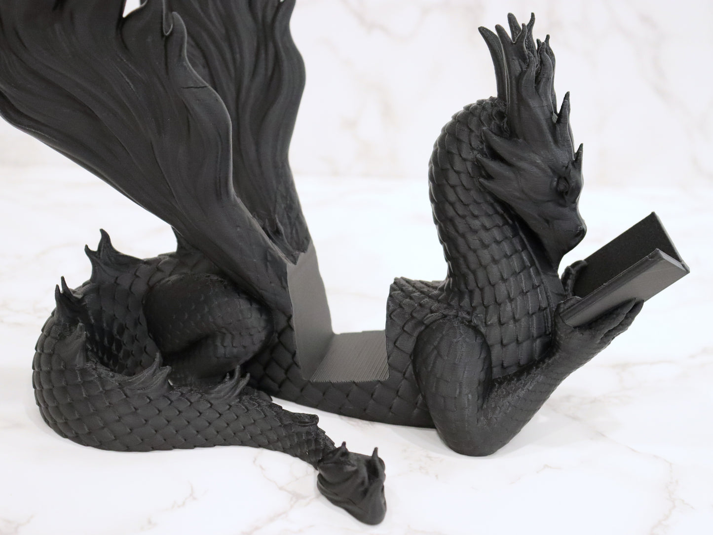 Accountant Reading Fire Dragon Black | various sizes | 3D print | Stand Books E-reader Tablet