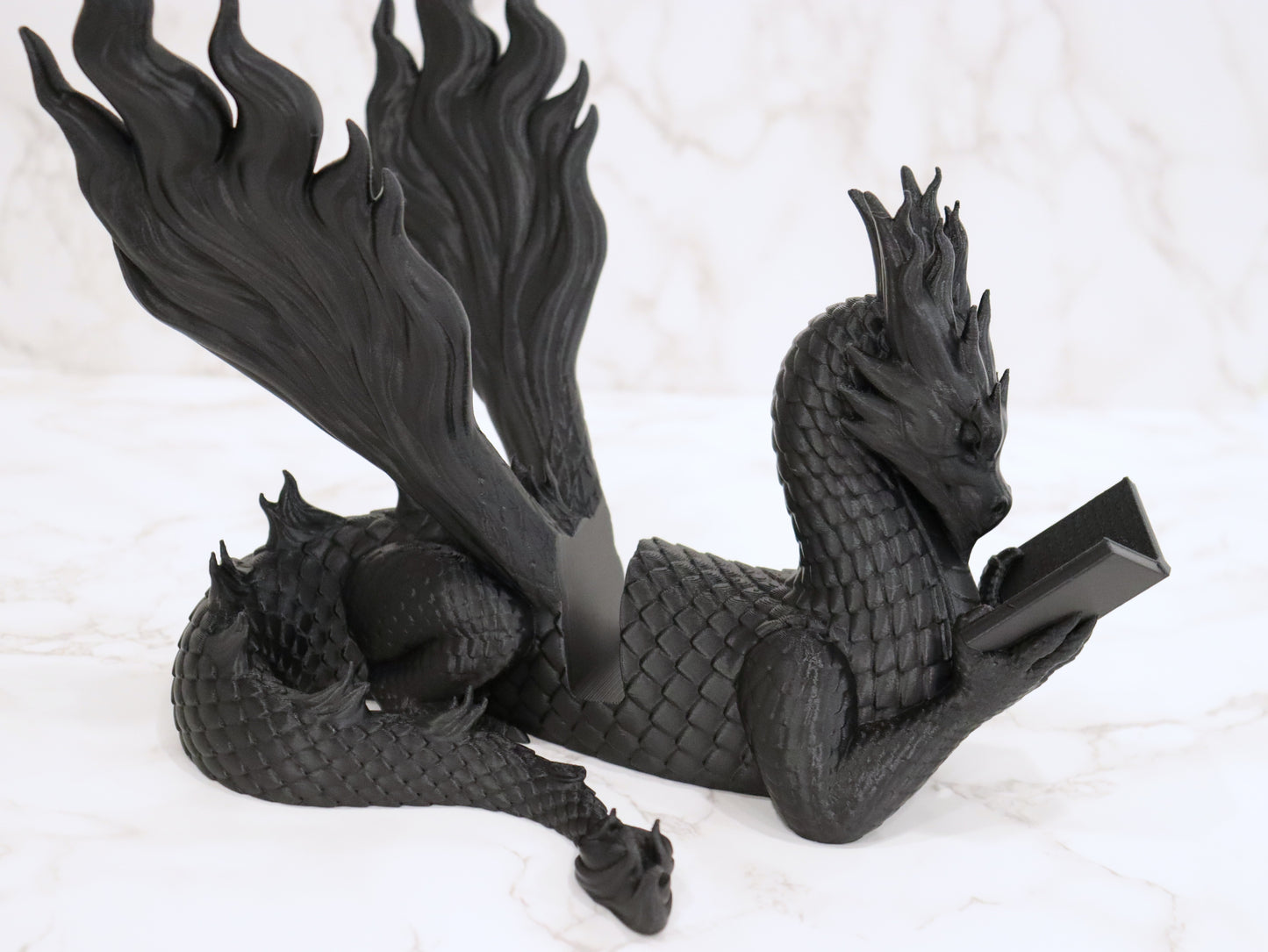 Accountant Reading Fire Dragon Black | various sizes | 3D print | Stand Books E-reader Tablet