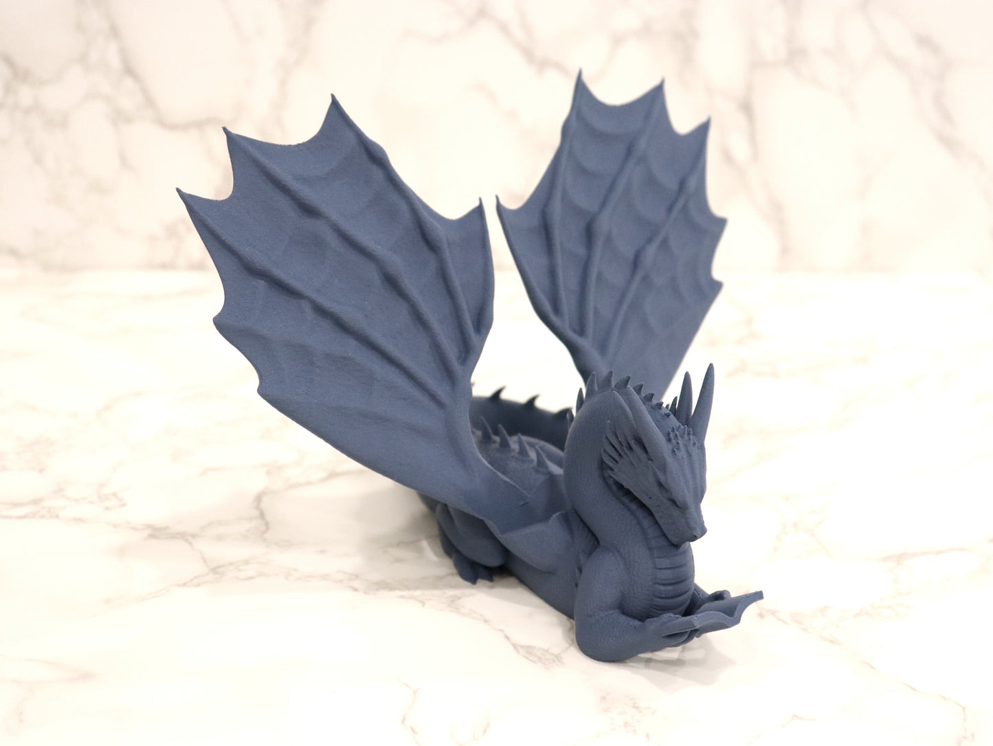 Buchhalter lesender Drache Farbauswahl Cozy Colors | verschiedene Größen | 3D Druck | Aufsteller Bücher E-Reader Tablet
