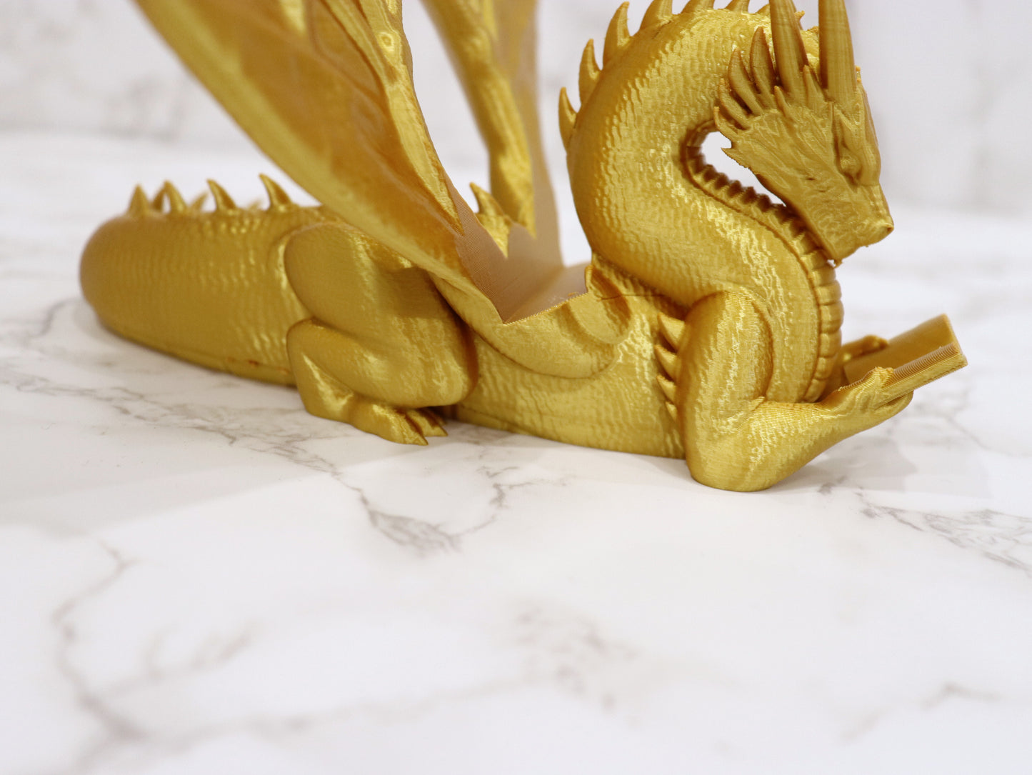 Accountant Reading Dragon glossy gold | various sizes | 3D Print | Stand for Books E-Readers Tablets