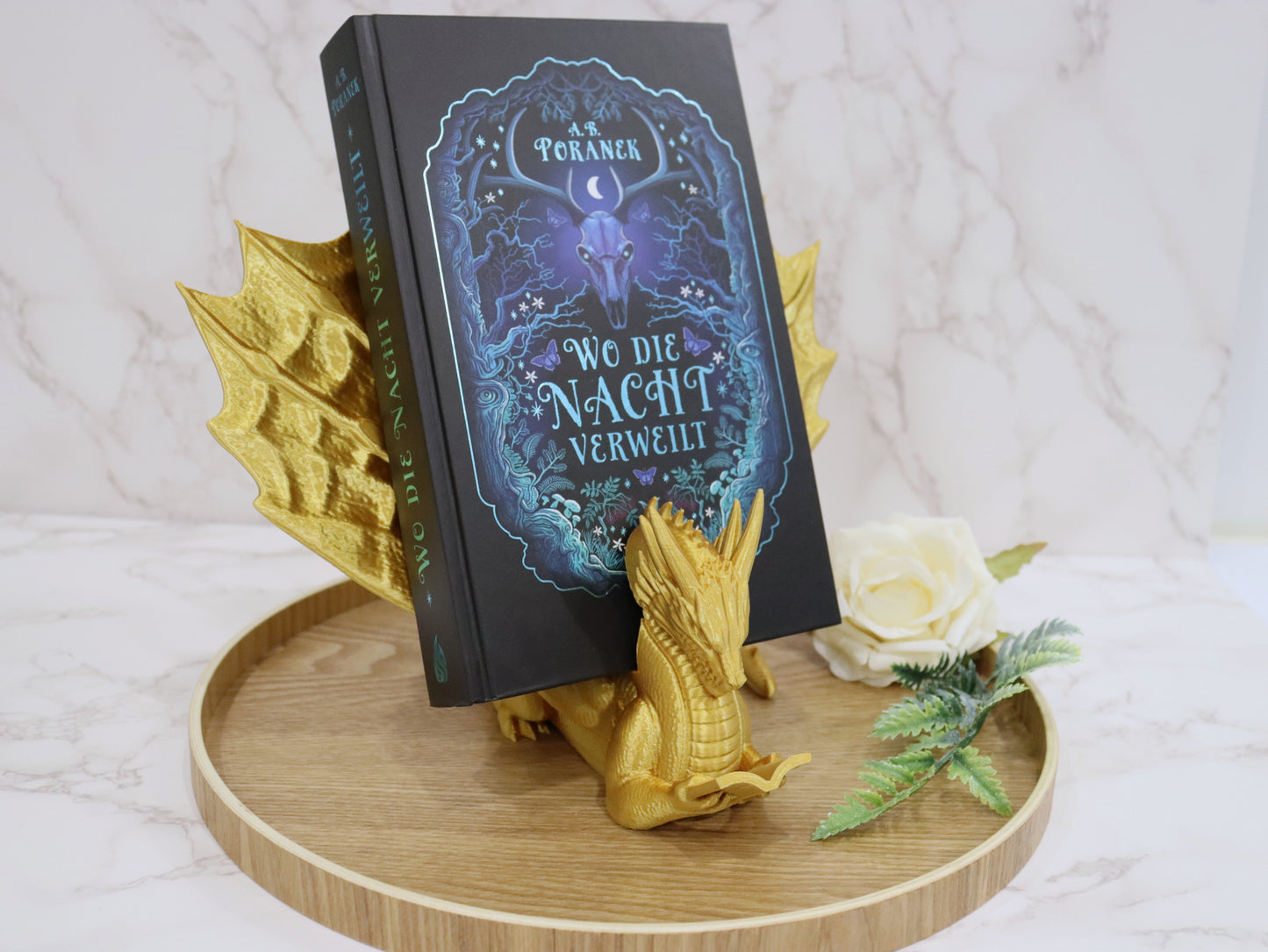 Accountant Reading Dragon glossy gold | various sizes | 3D Print | Stand for Books E-Readers Tablets