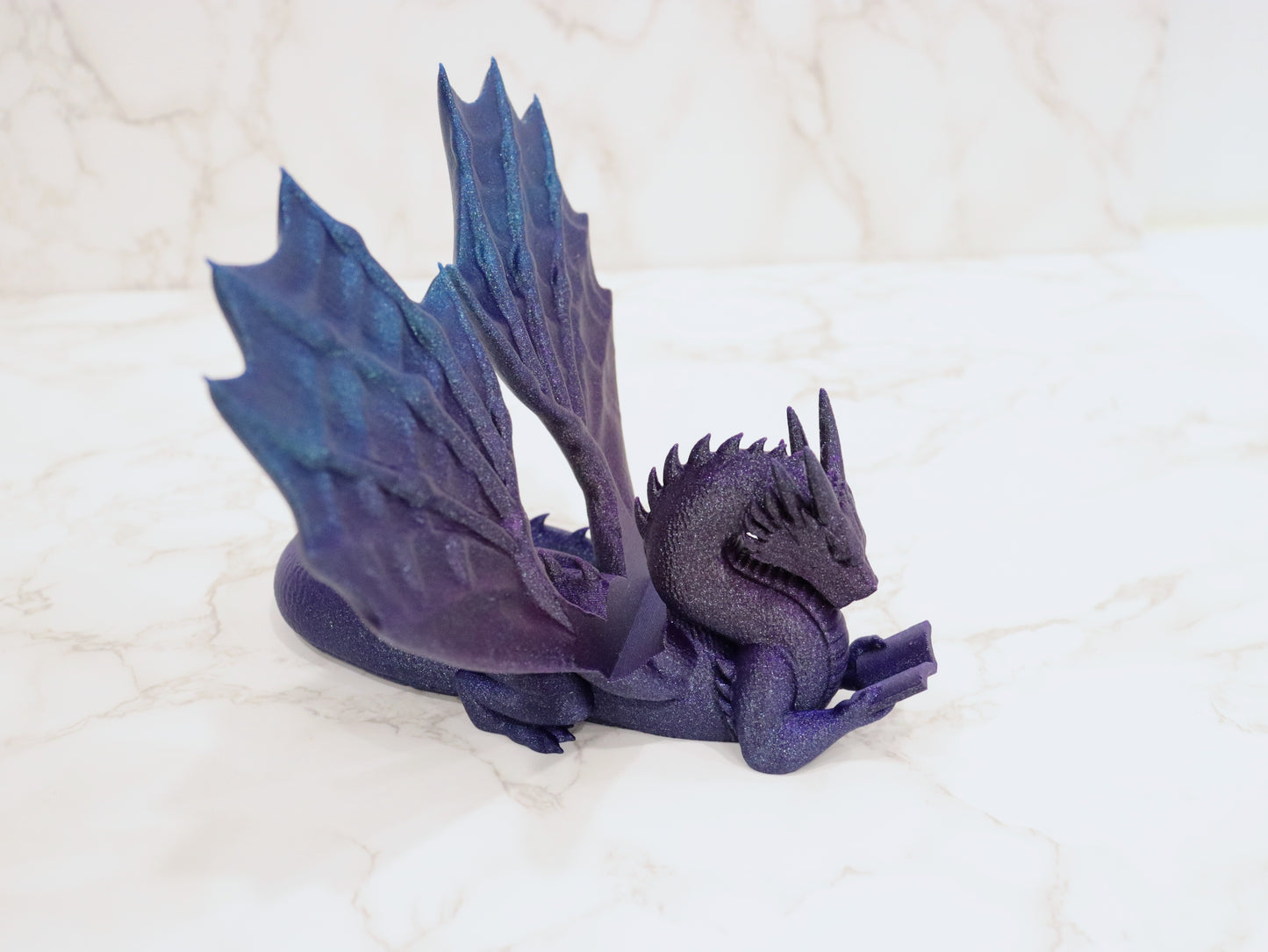 Accountant Reading Dragon Galaxy glossy | various sizes | 3D print | Stand for Books E-Reader Tablet