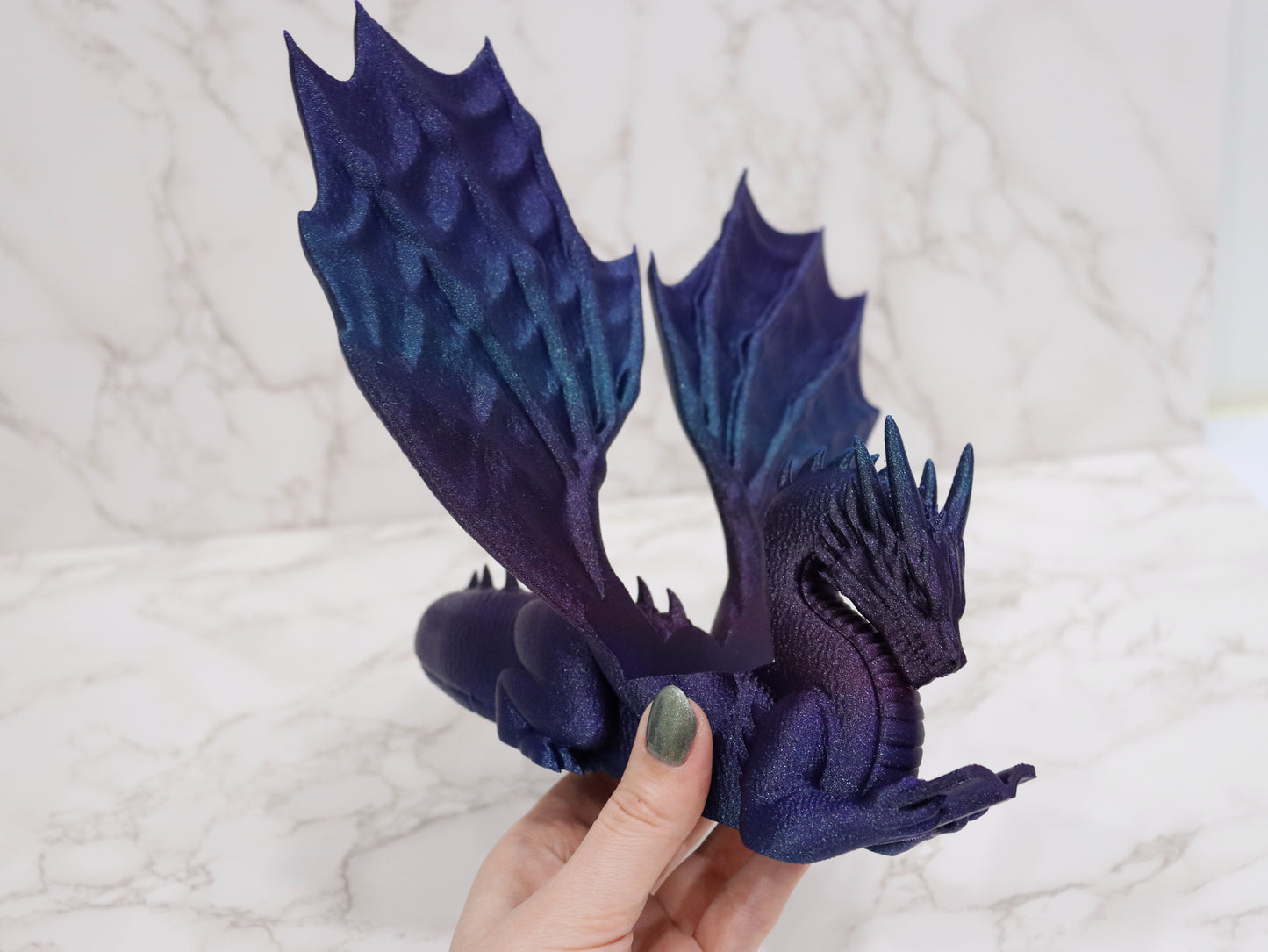 Accountant Reading Dragon Galaxy glossy | various sizes | 3D print | Stand for Books E-Reader Tablet