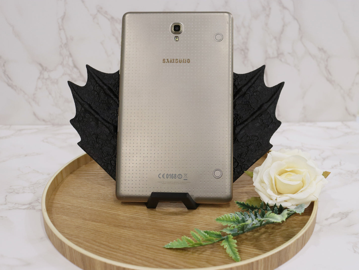 Book Stand Dragon Wings Black or Gold | 3D Print | Bookend | Holder for Book E-Reader Tablet