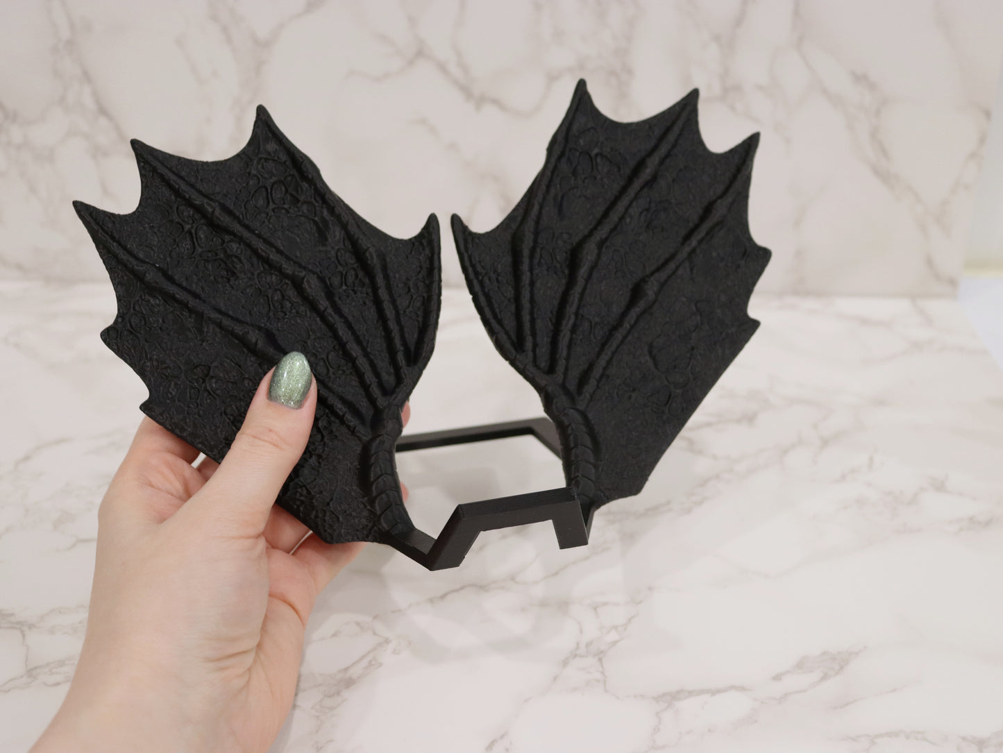 Book Stand Dragon Wings Black or Gold | 3D Print | Bookend | Holder for Book E-Reader Tablet