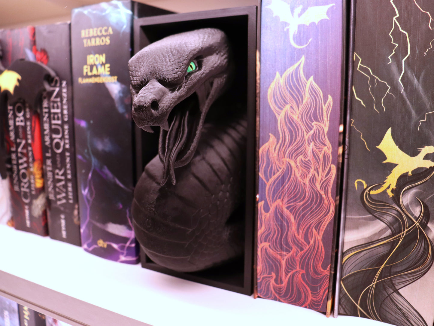 Book Nook Schlange Schwarz | 3D Druck | Buchstütze | Dekoration Bücherregal