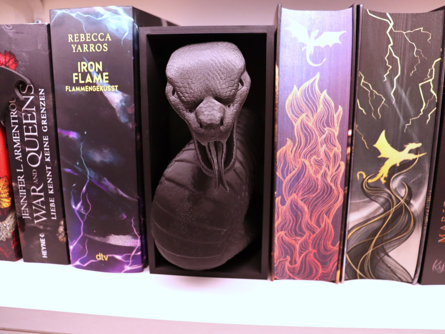 Book Nook Schlange Schwarz | 3D Druck | Buchstütze | Dekoration Bücherregal