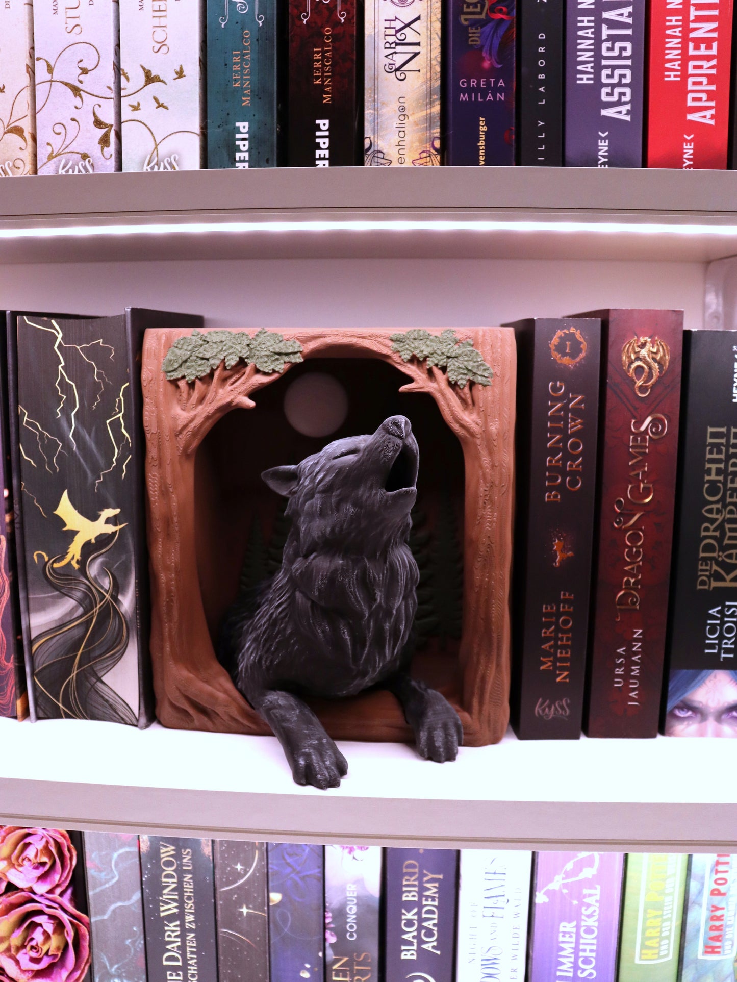 Book Nook Wolf Braun/Schwarz/Silber | 3D Druck | Buchstütze | Dekoration Bücherregal