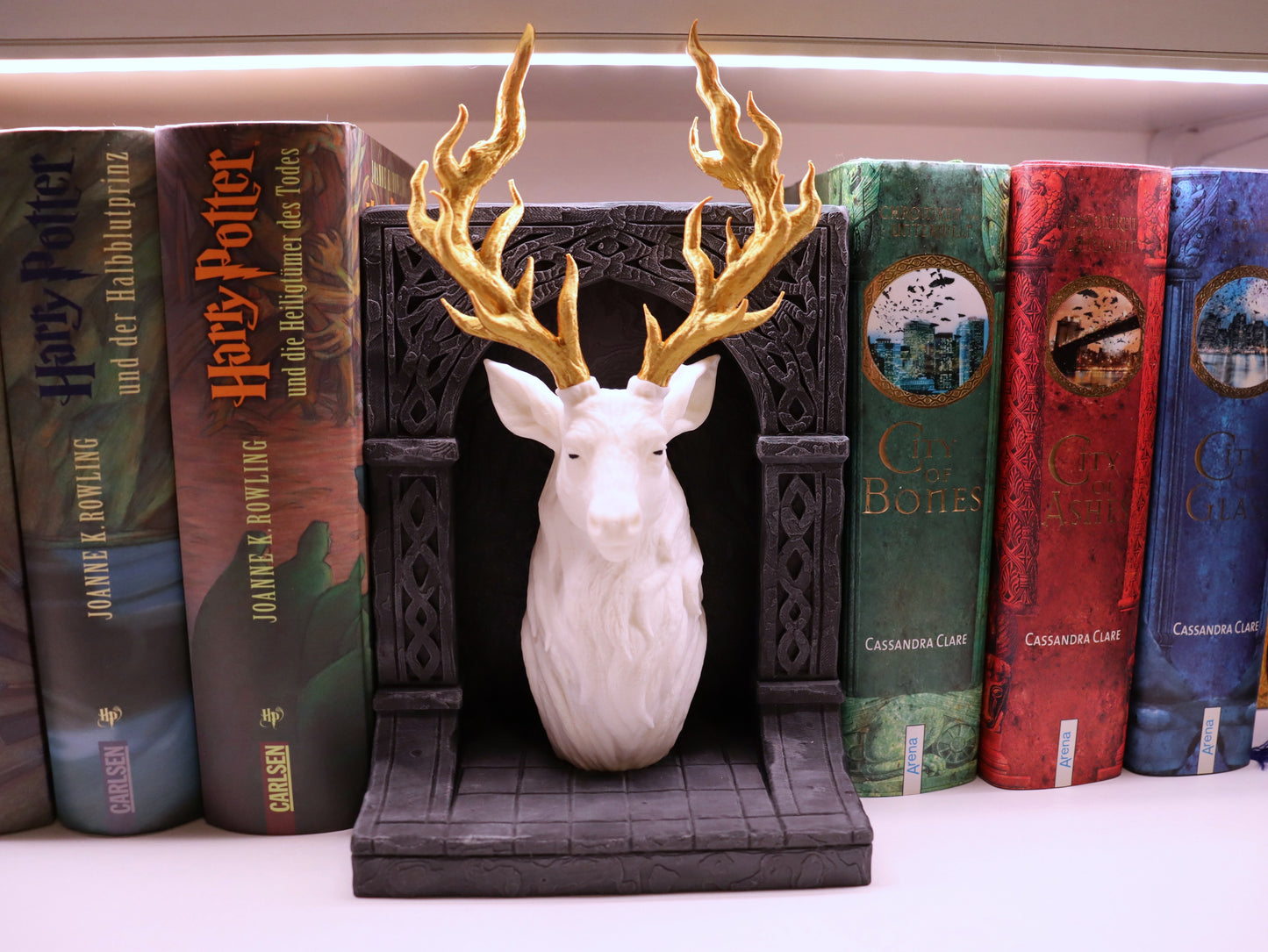Book Nook Hirsch Schwarz/Weiß/Gold | 3D Druck | Buchstütze | Dekoration Bücherregal