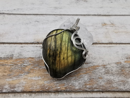 Handgefertigter Labradorit Anhänger | 925er Silber | Wire Wrap Pendant | Einzelstück