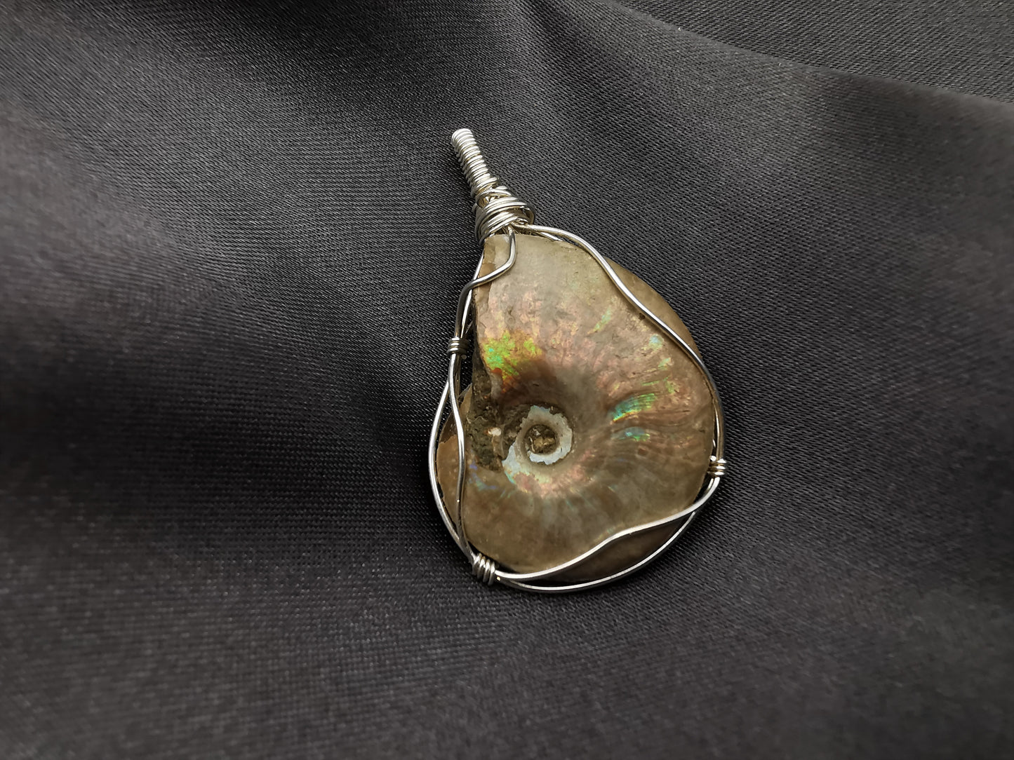 Ammonit versteinert Anhänger | 925er Silber | Unikat | Handmade Schmuck | Edelstein Anhänger | wire wrapped