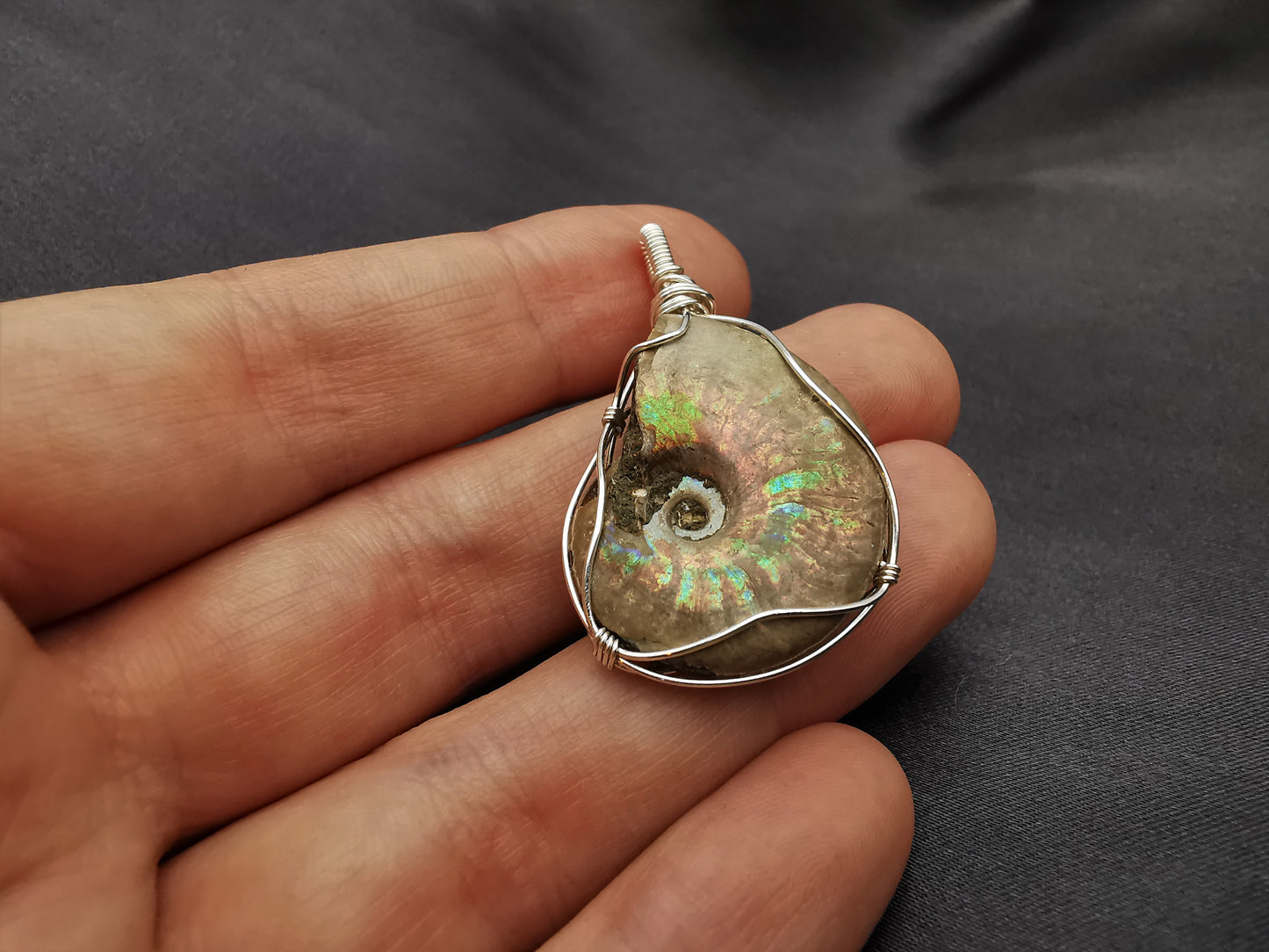 Ammonit versteinert Anhänger | 925er Silber | Unikat | Handmade Schmuck | Edelstein Anhänger | wire wrapped